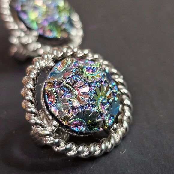 Vtg Sarah Coventry Northern Lights Iridescent Clip On Earrings 3/4" Silver Tone - Picture 3 of 7